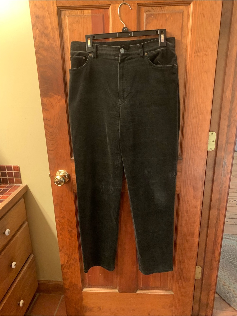 RALPH LAUREN Vintage 90’s BLACK pants, size 12, SO VERY SOFT, zips. Velvet look.